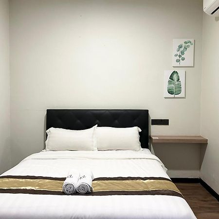 Gill Garden Boutique Hotel ملقا الغرفة الصورة