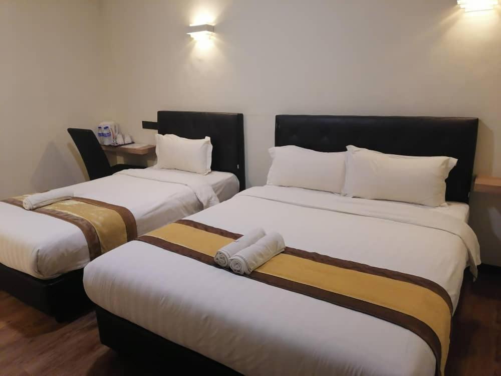 Gill Garden Boutique Hotel ملقا الغرفة الصورة