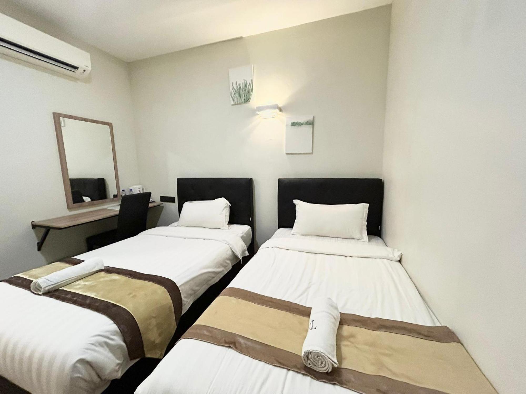 Gill Garden Boutique Hotel ملقا الغرفة الصورة
